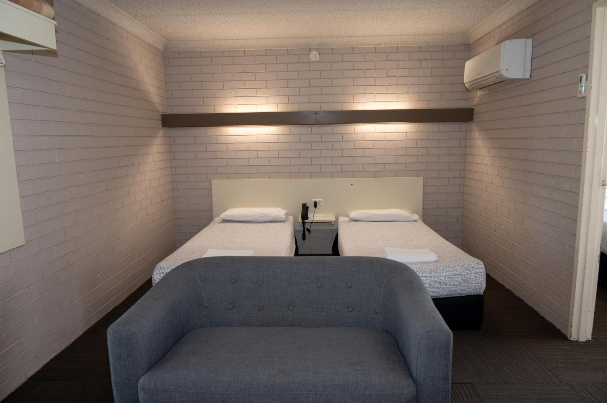 Tumut Valley Motel Pet Friendly Luaran gambar