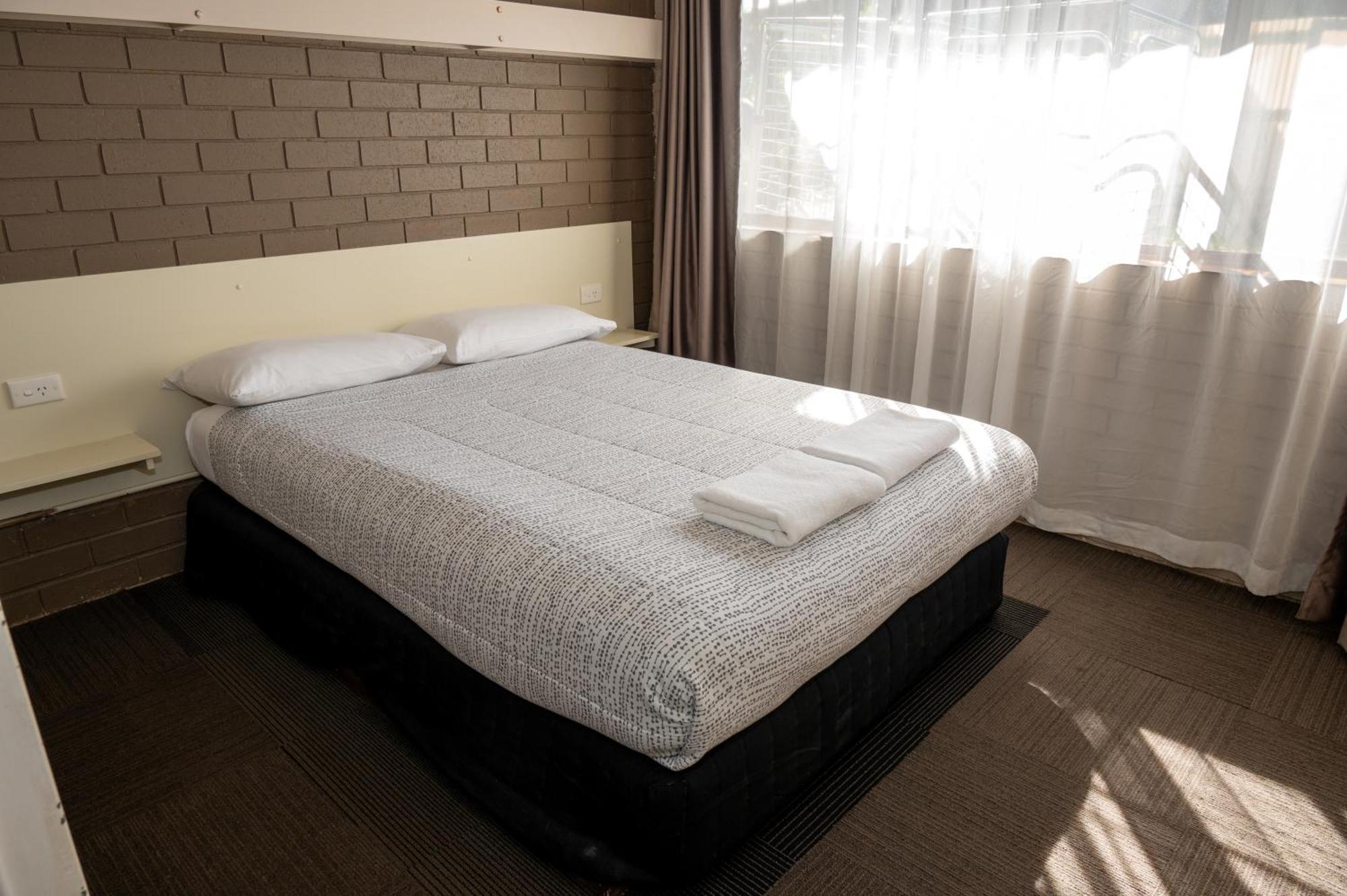 Tumut Valley Motel Pet Friendly Luaran gambar