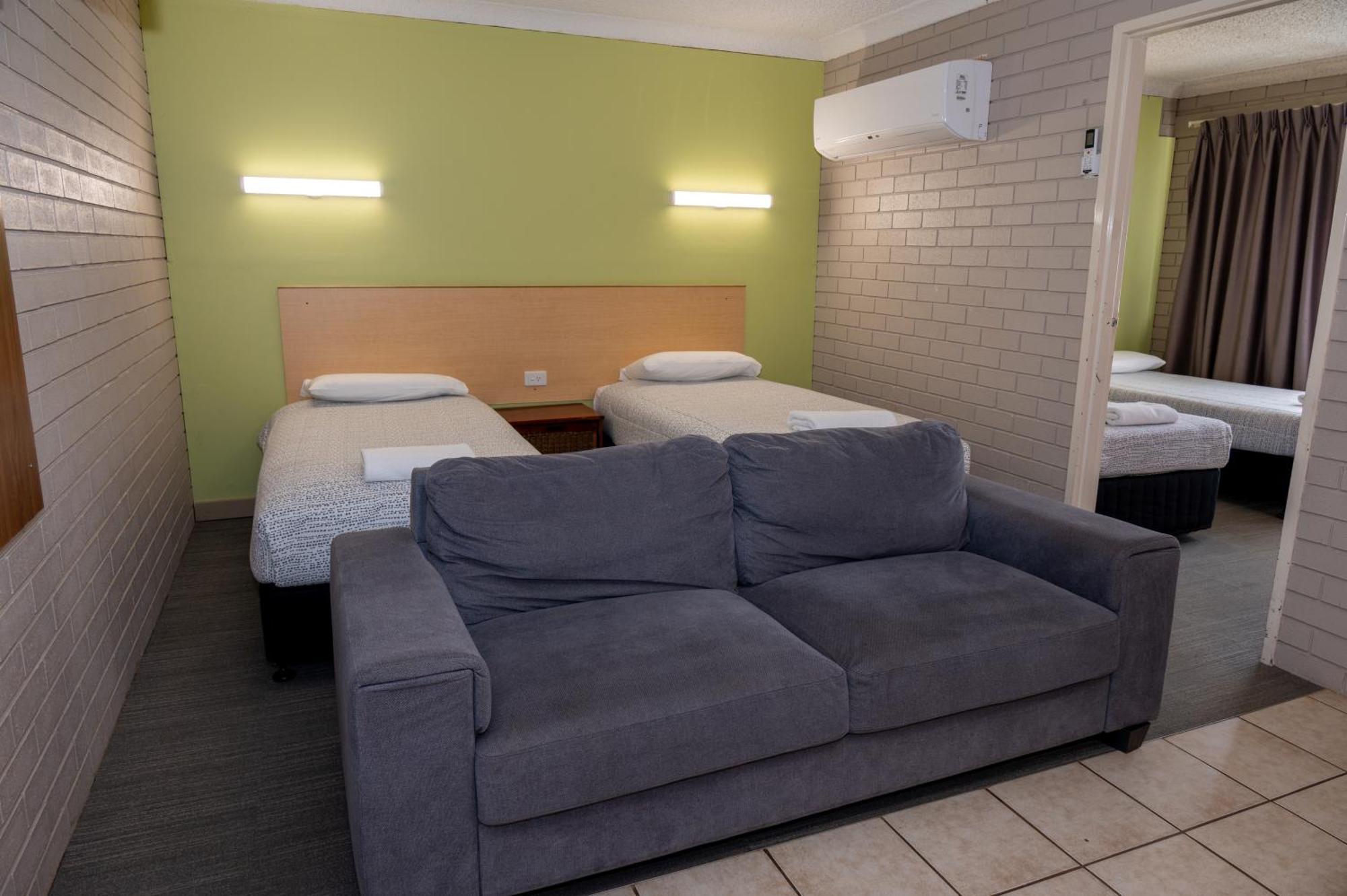 Tumut Valley Motel Pet Friendly Luaran gambar