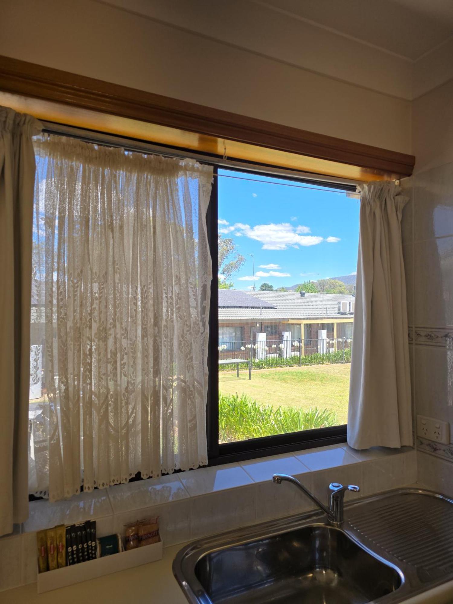 Tumut Valley Motel Pet Friendly Luaran gambar